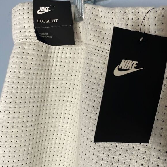 Nike Sportswear City Ready Light Bone/Black Pants Sz Lg New with tags - Picture 9 of 12